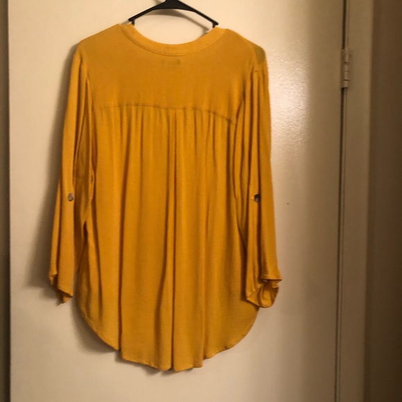 New Directions Roll Tab w/ Shell Buttons Sz Large - Picture 7 of 9